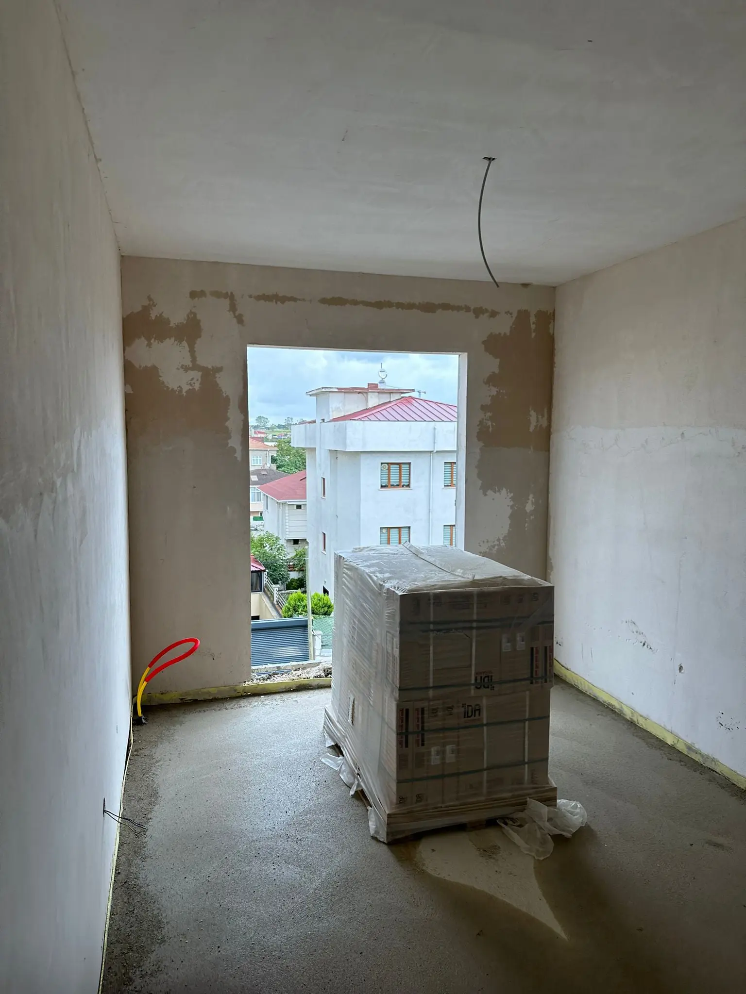 Luxera Nevbahar, tavan detayı